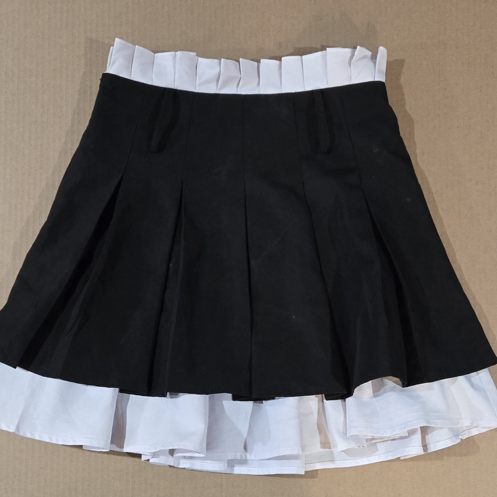 SHEIN Contrast Black and White A-Line Skirt